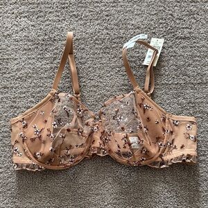 NWT Aerie Elegant Floral Lace Bra - Brown